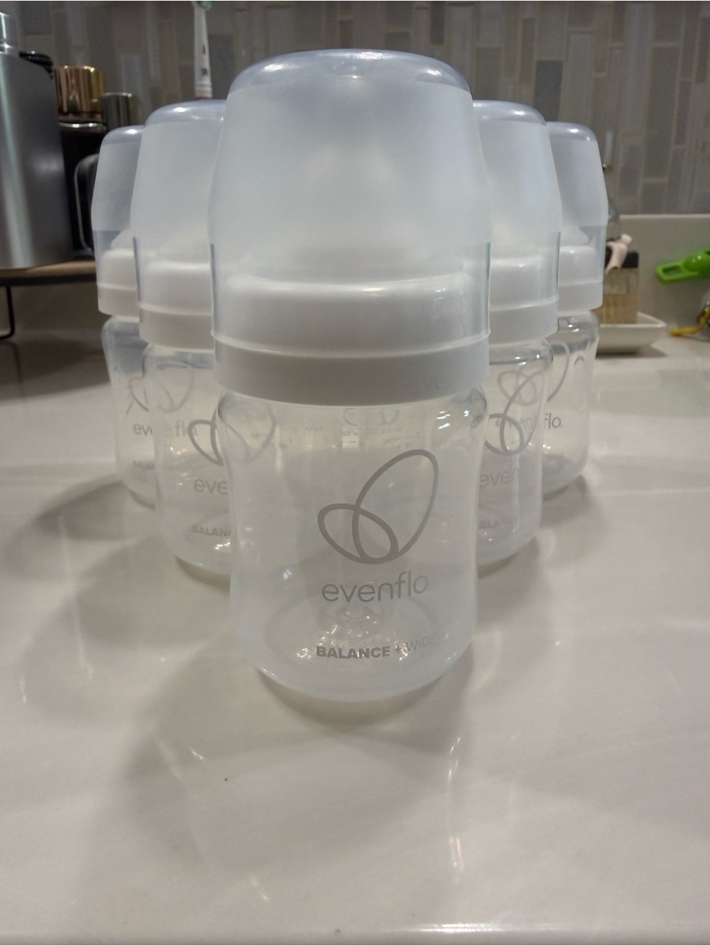 Evenflo 5OZ bottles - 6 pack with caps